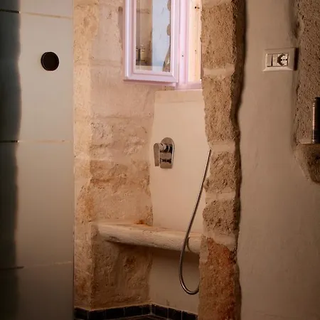 Casa D'angeli أوستوني